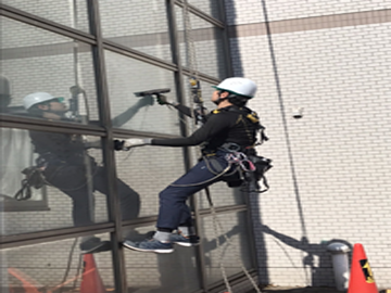 ガラスの清掃